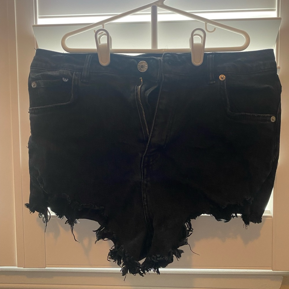 Vici shorts, size large